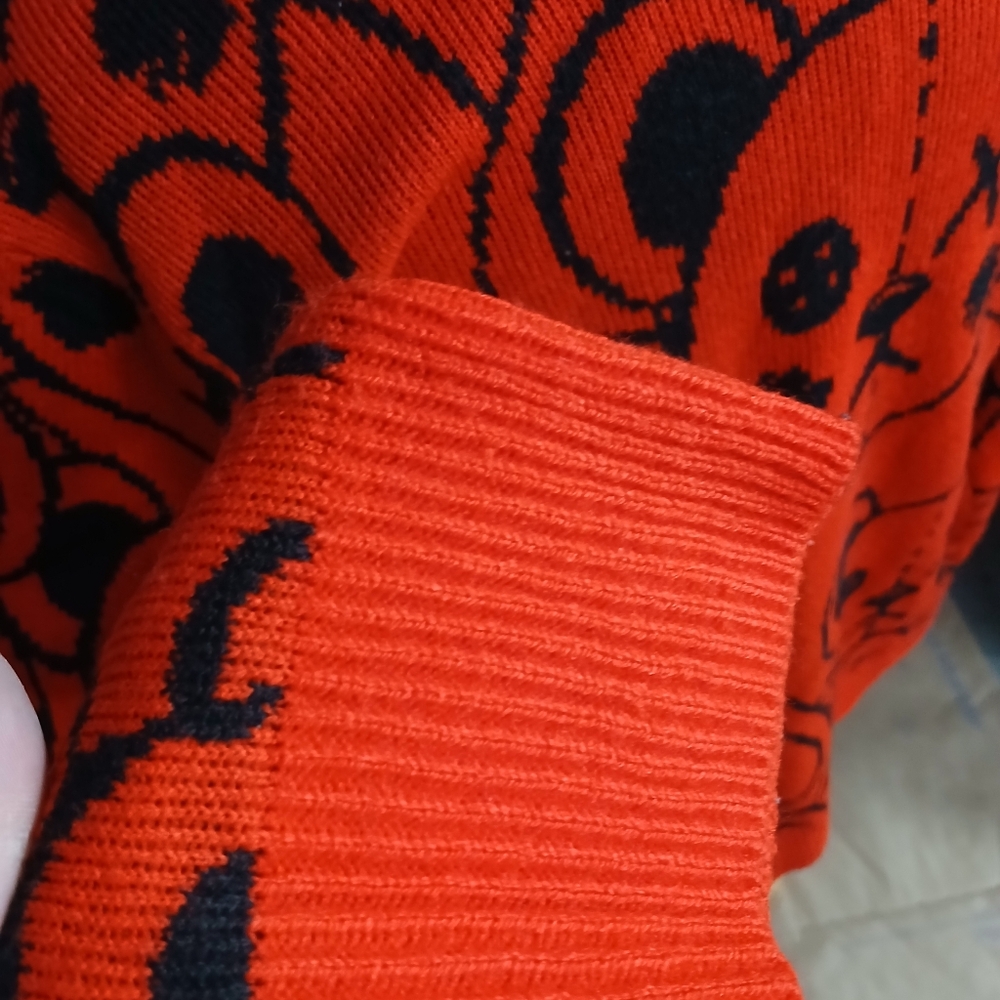 Reasons Mens Red and Black Bear Knit Pattern Sweater Size Large - Picture 6 of 8